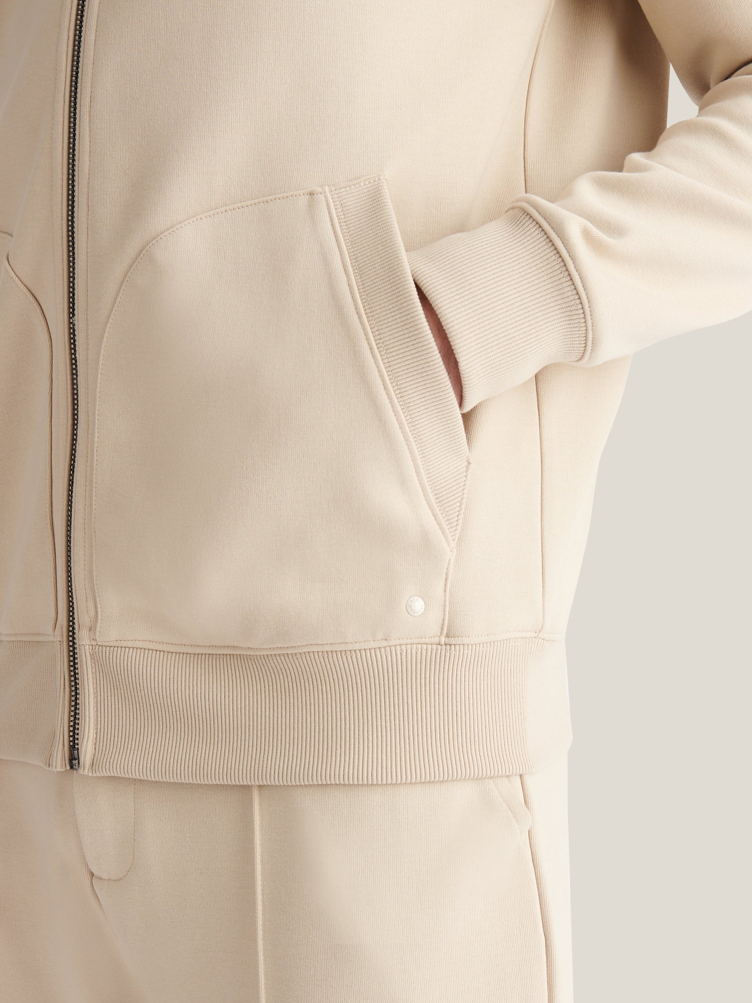 Riva Jersey Interlock Trouser in Peyote - Image 4