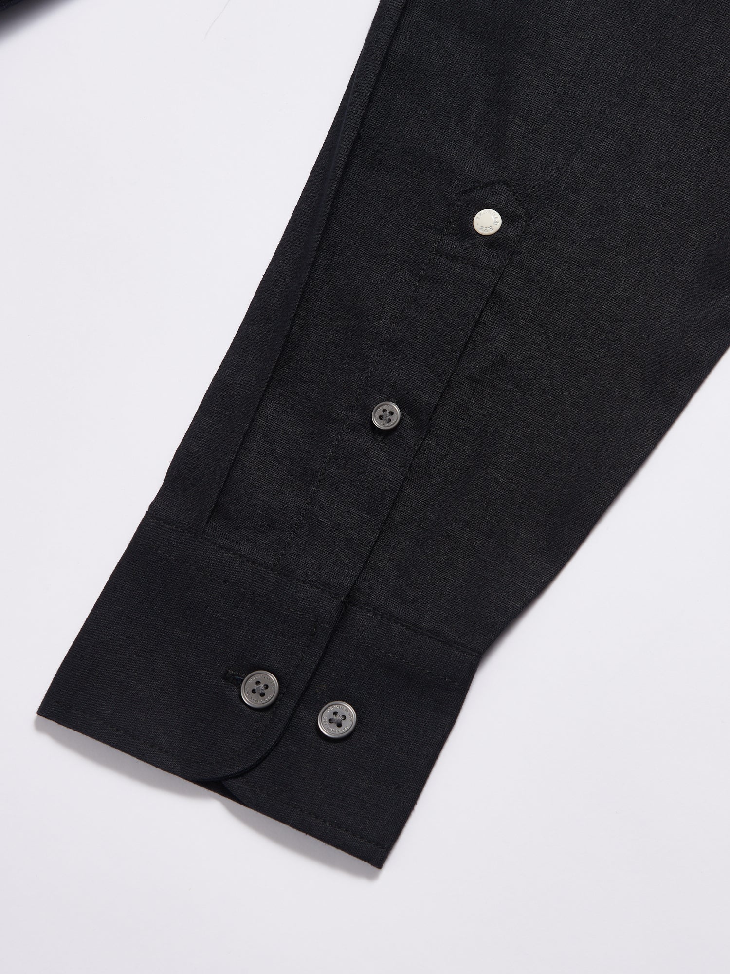 Grove Linen Blend Shirt in Black - Image 4